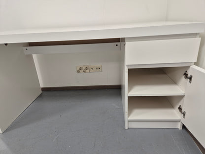 Ikea Malm Työpöytä