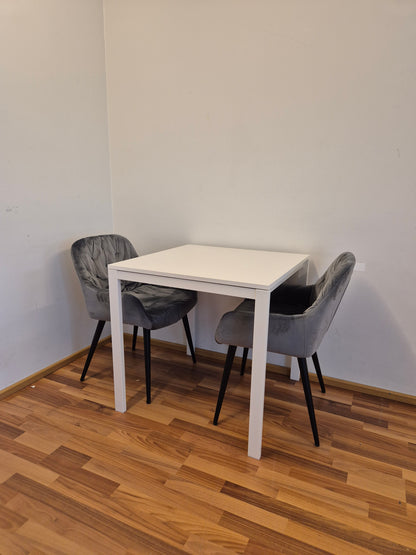 Ikea Melltorp Ruokapöytä ja 2 Tuolia
