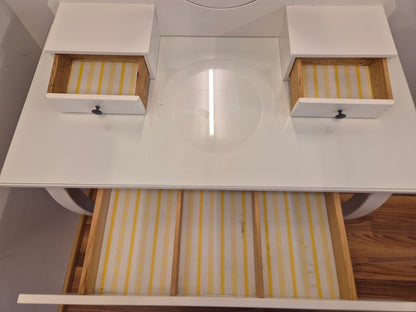 Ikea Hemnes Meikkippöytä / Kampauspöytä