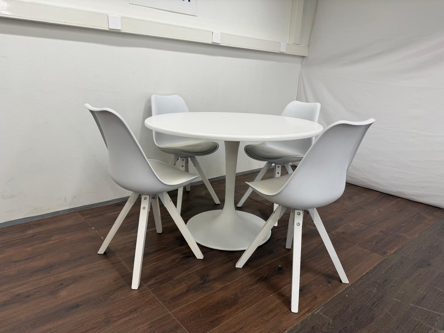 Ikea Valkoinen Ruokailuryhmä Kalustori