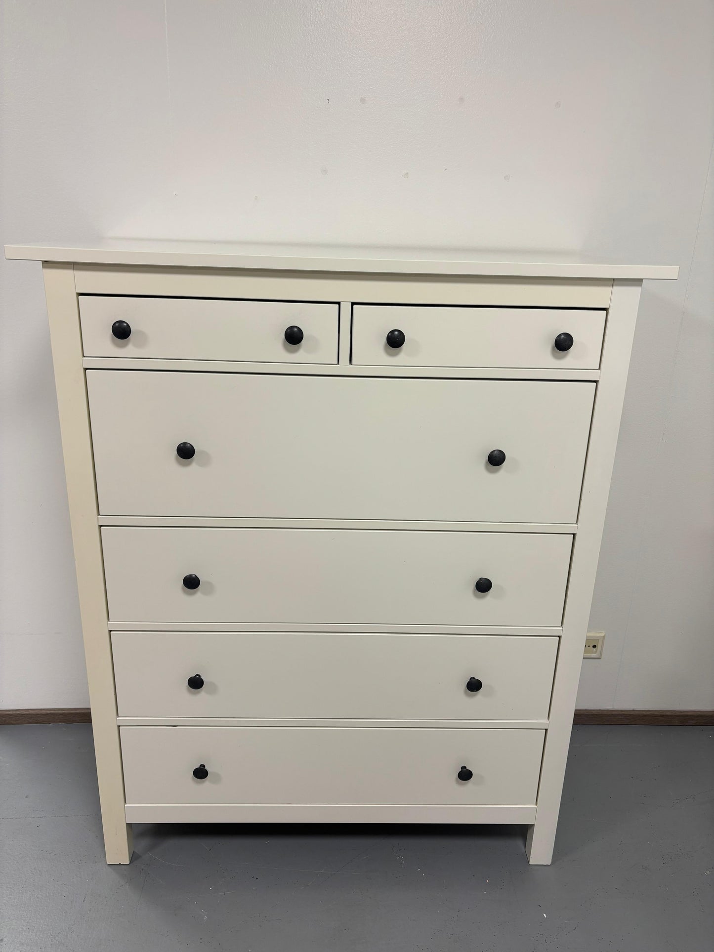 Ikea Hemnes Lipasto