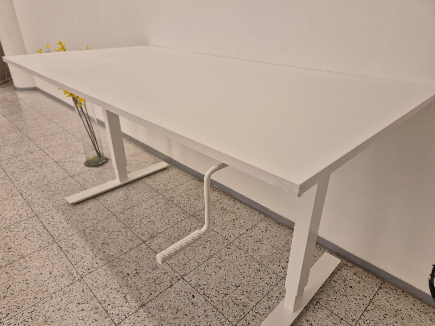 Ikea Trotten Saadetteva Työpöytä Kalustori