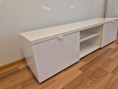 Ikea Byås Tv taso