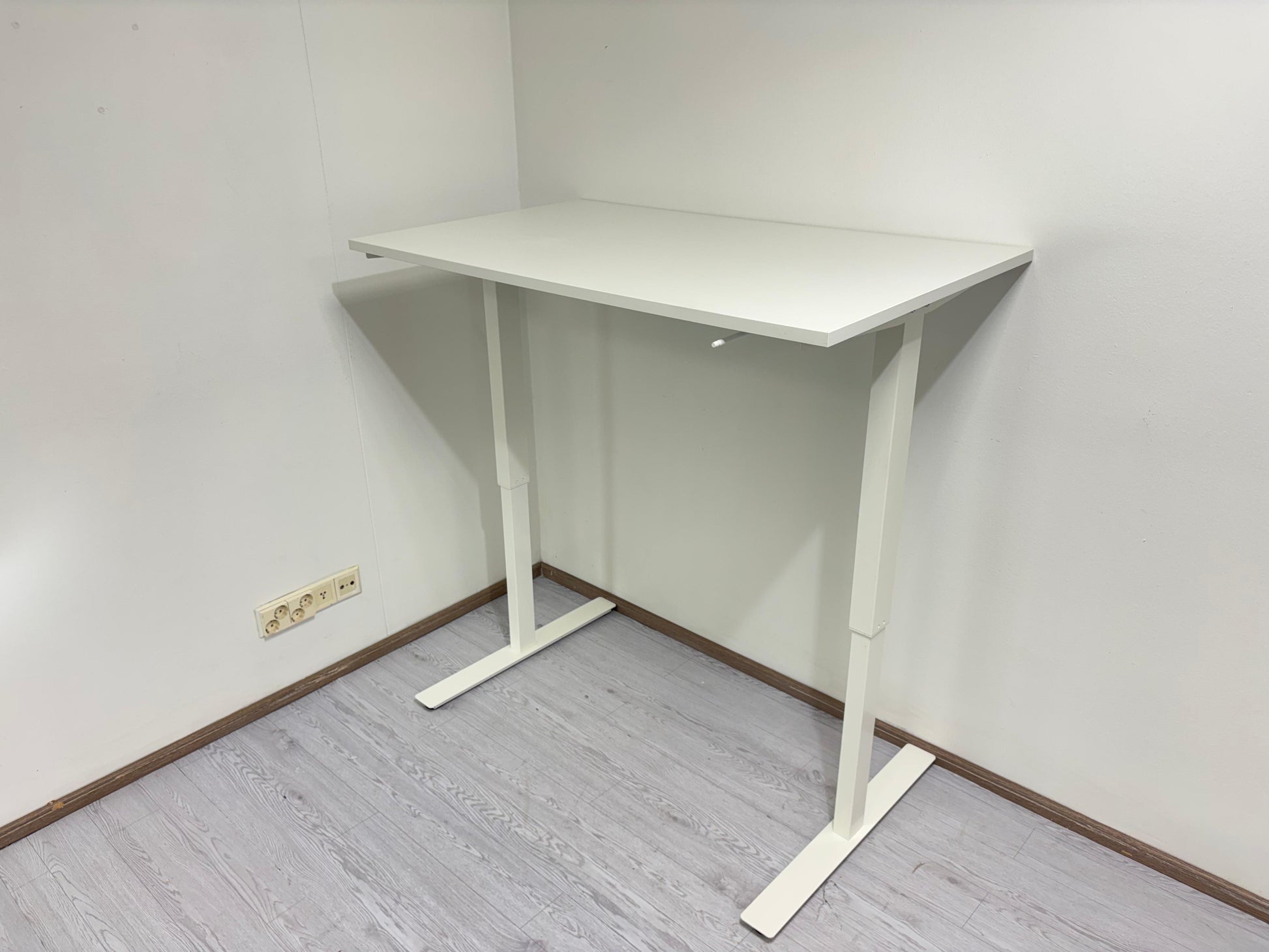 Ikea Skarsta säädettävä Työpöytä Kalustori