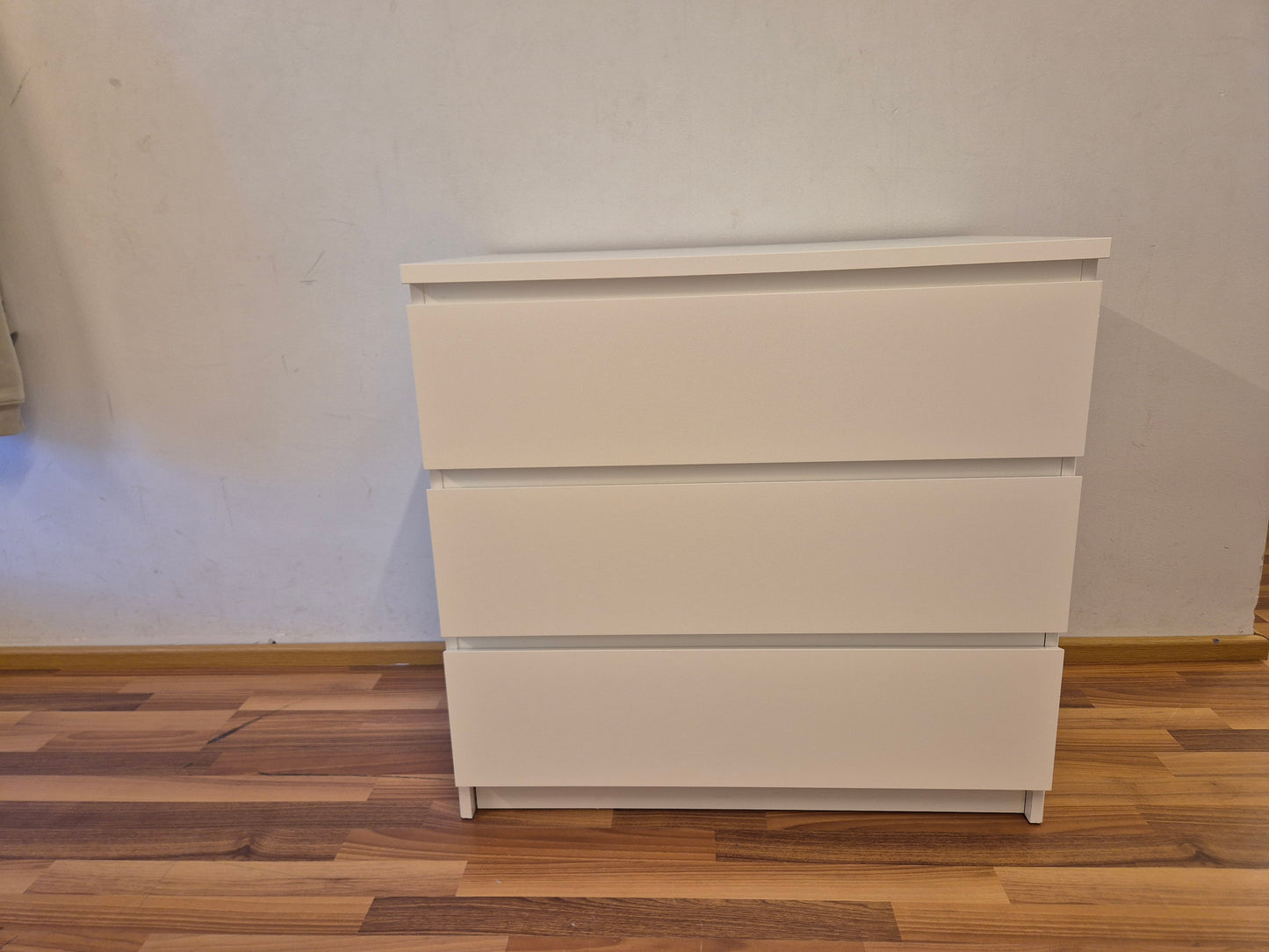 Ikea Malm Lipasto