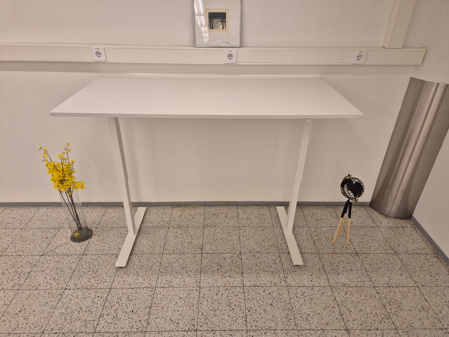 Ikea Trotten Saadetteva Työpöytä Kalustori