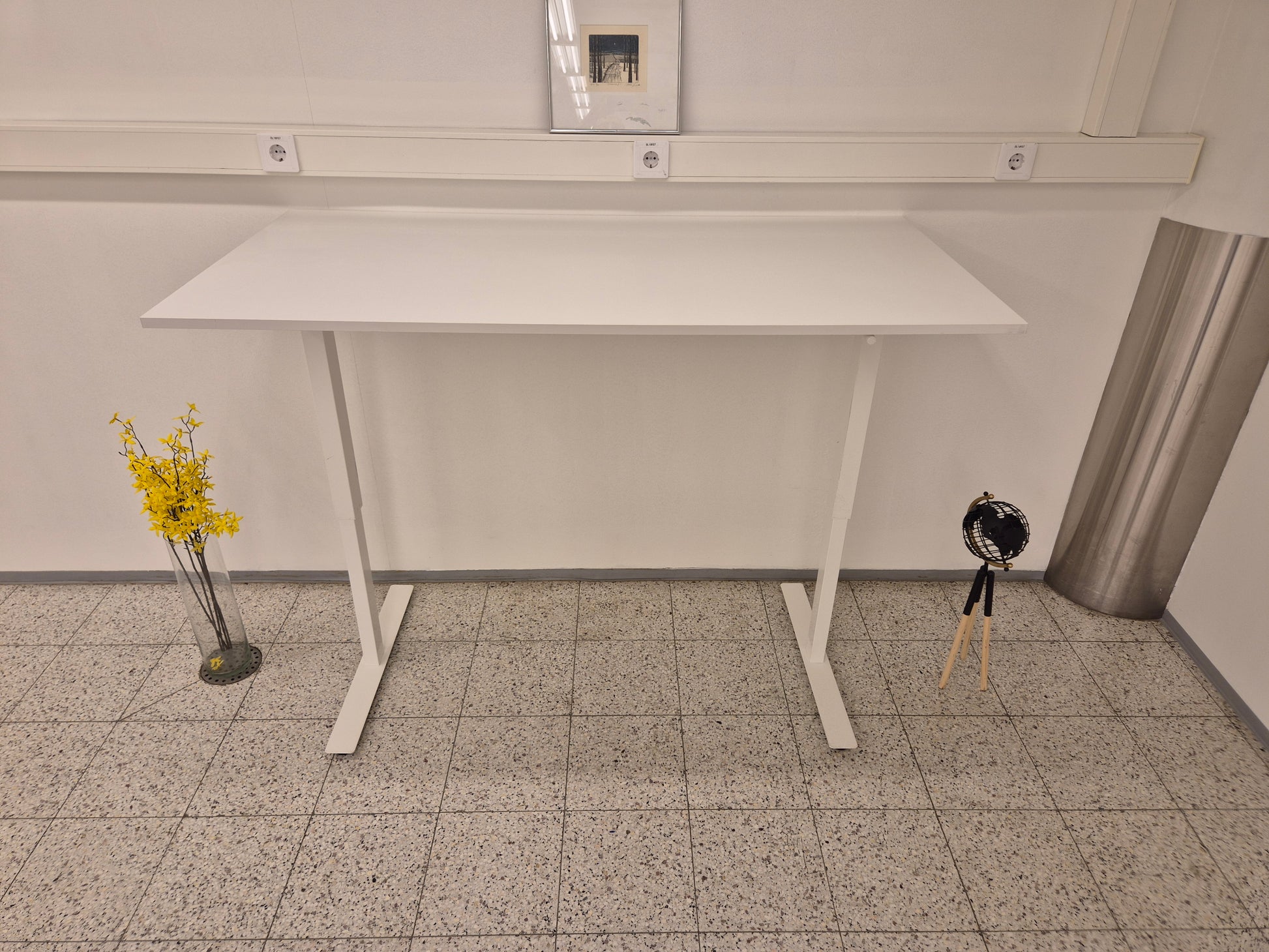 Ikea Trotten Saadetteva Työpöytä Kalustori