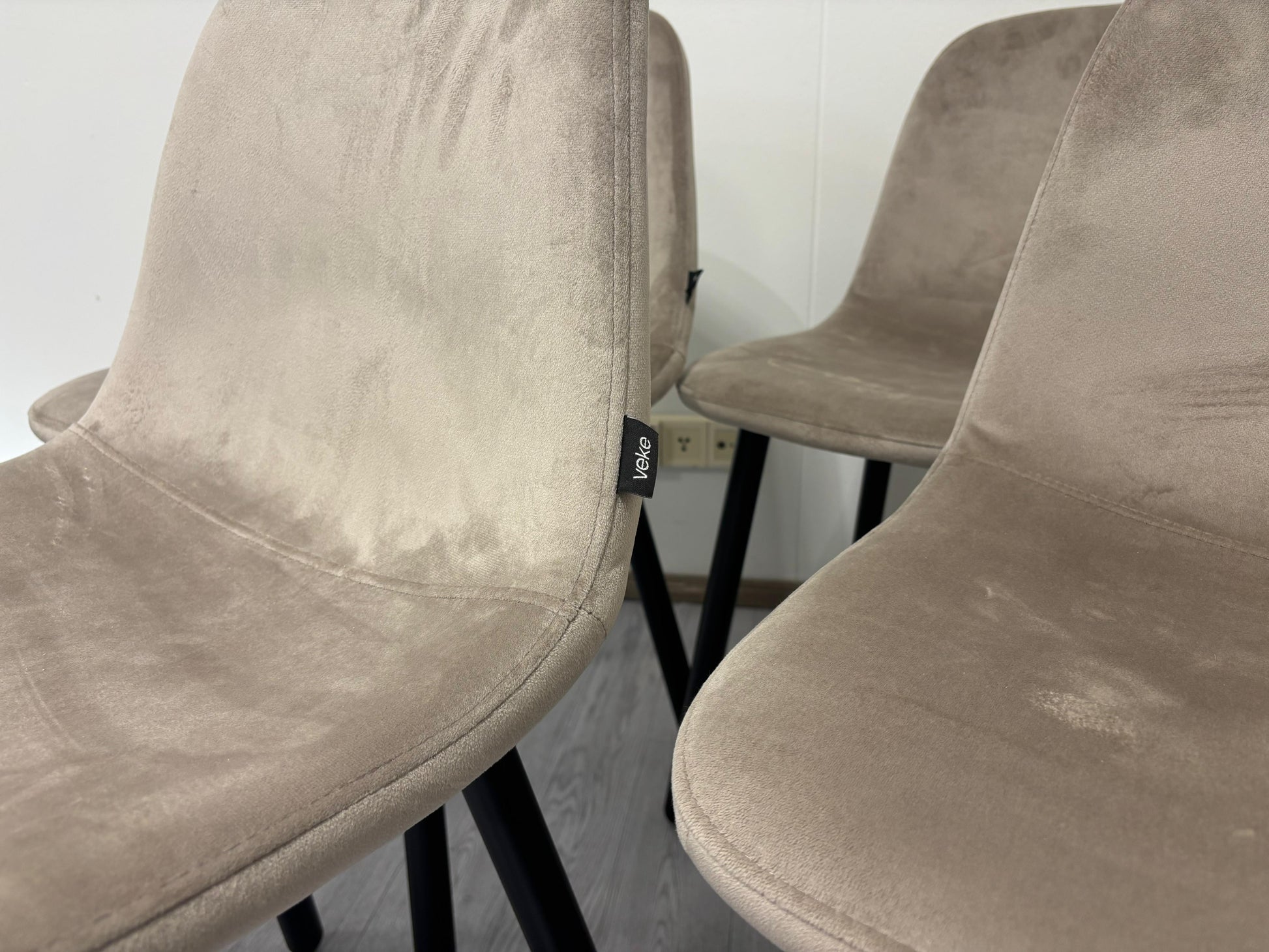 Veke Ruokapöydän Tuolit Kalustori