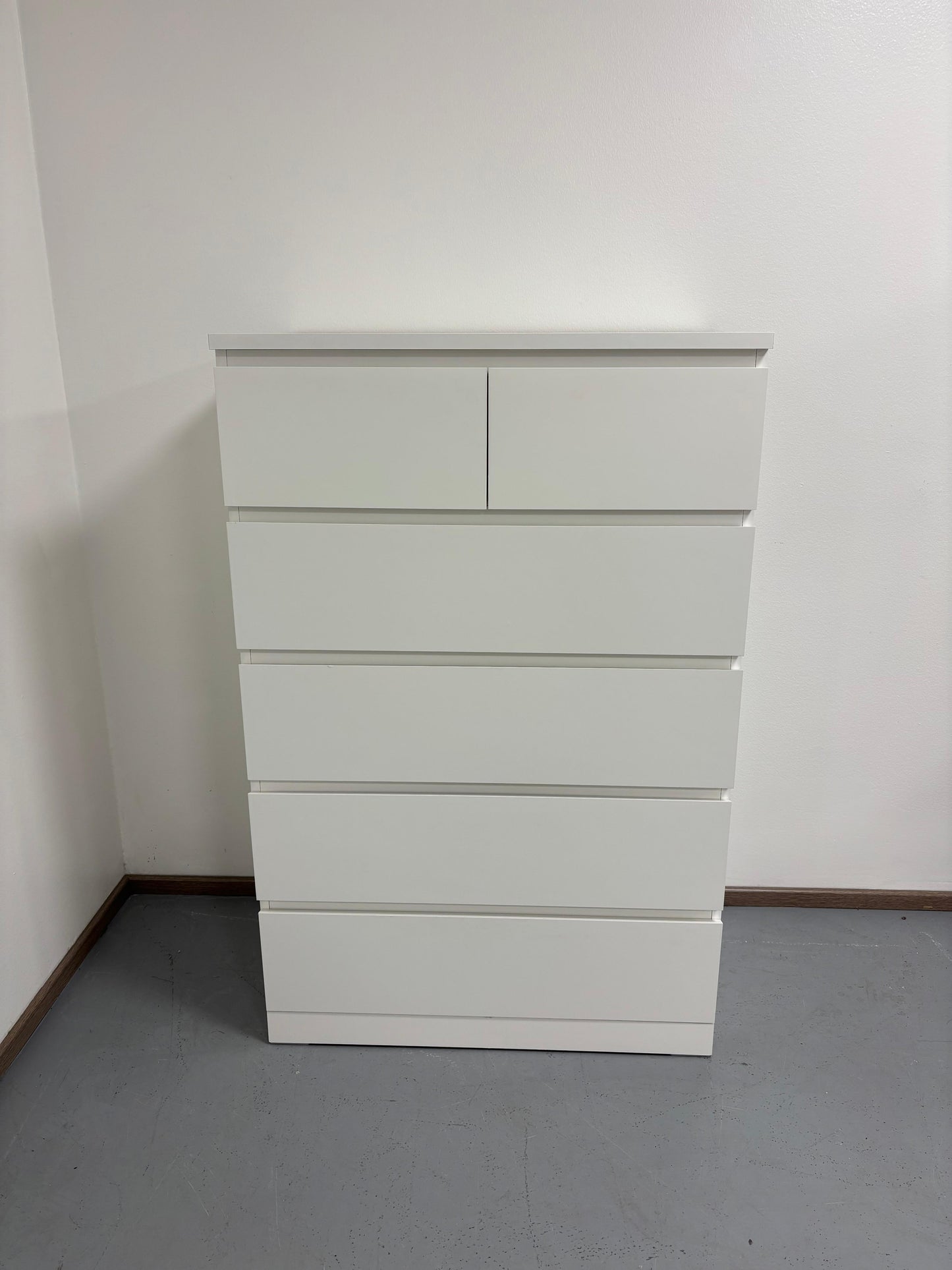 Ikea Malm Lipasto