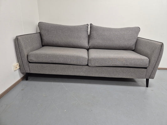 3:n Istuttava Sohva
