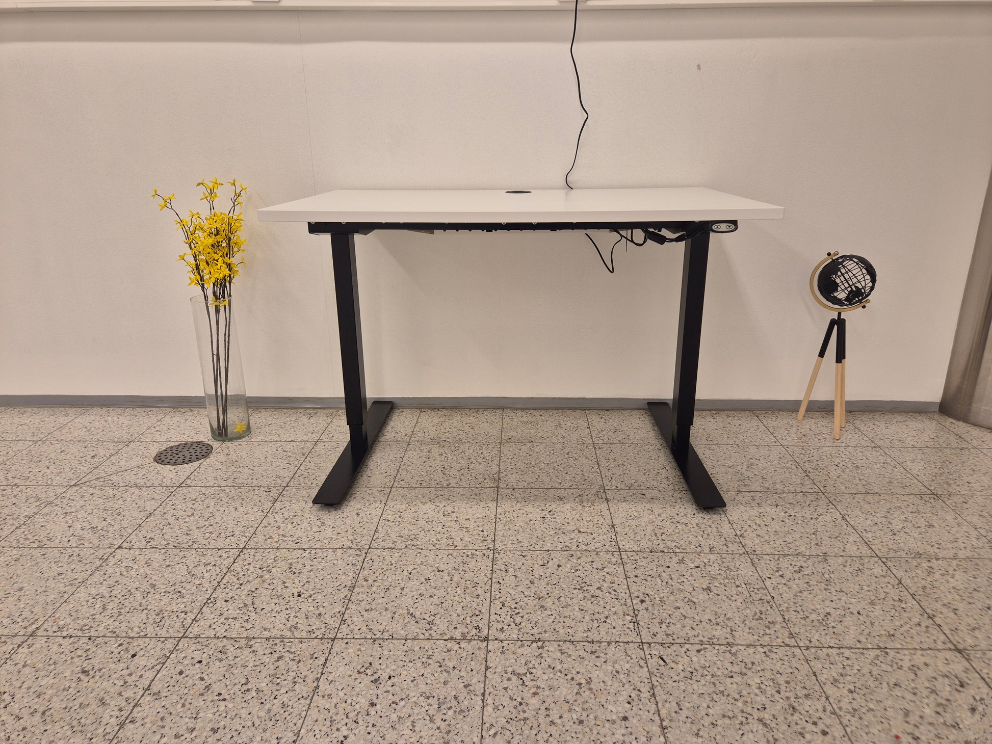 Sähköpöytä Kalustori