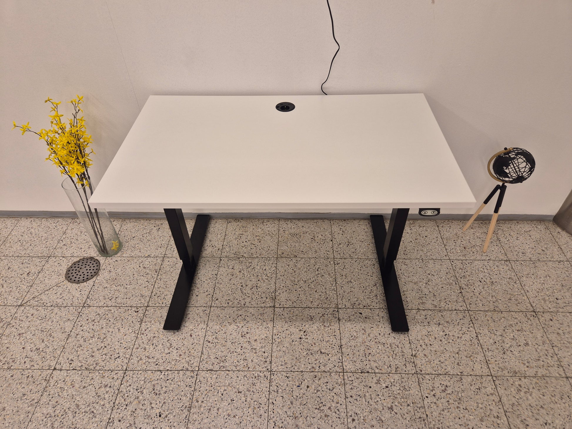 Sähköpöytä Kalustori