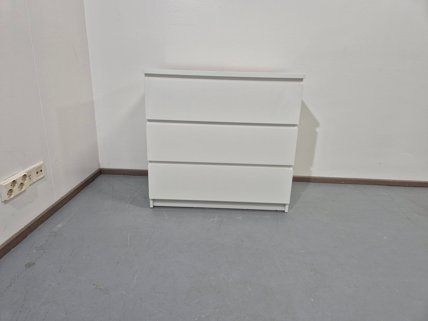 Ikea Malm Lipasto