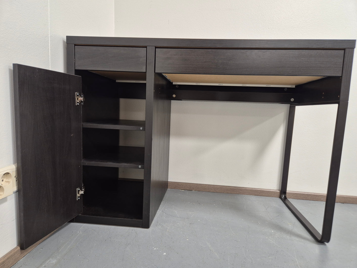 Ikea Micke Työpöytä