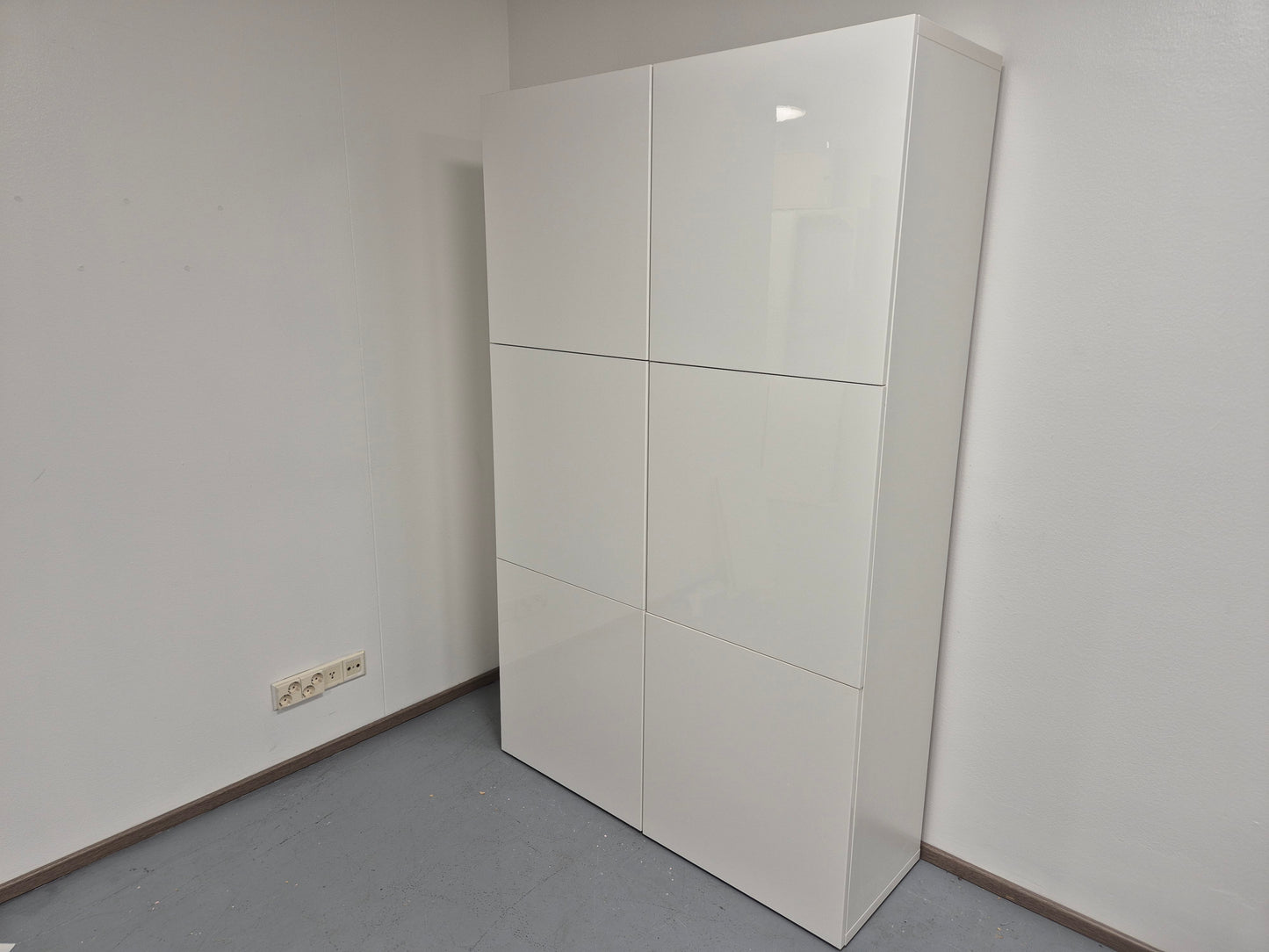 Ikea Bestå Vaattekaappi