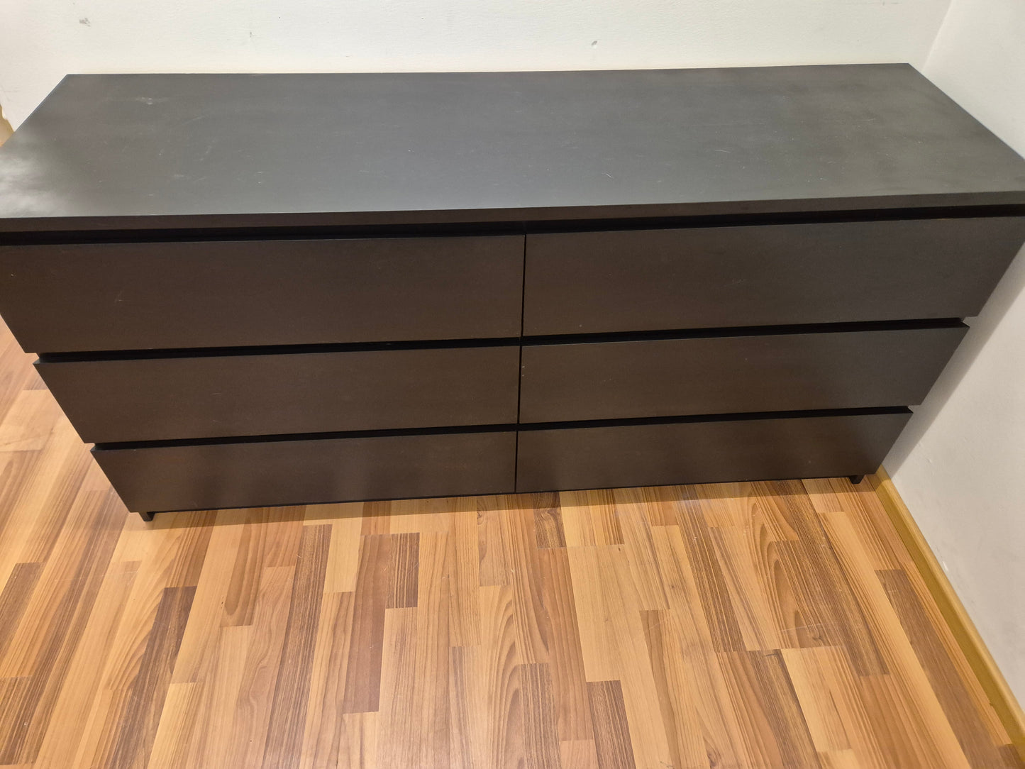 Ikea Malm Lipasto