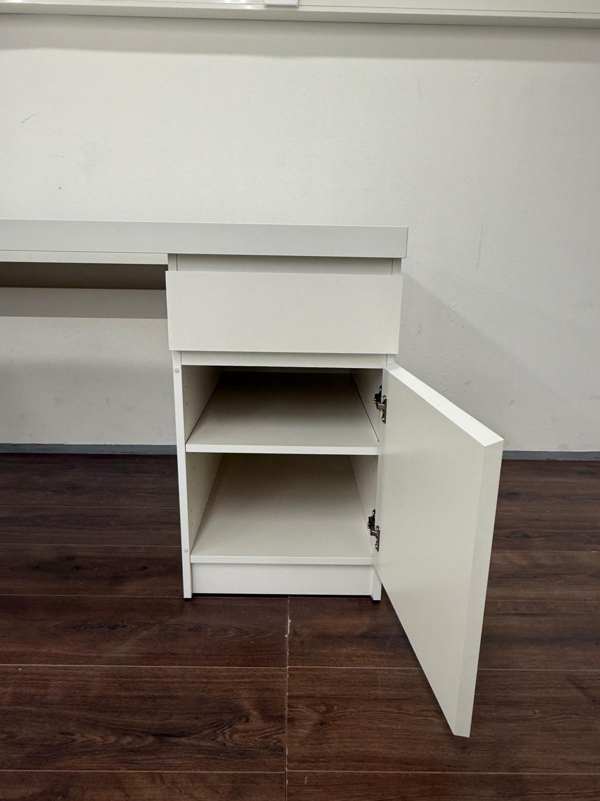 Ikea MALM Työpöytä, valkoinen, 140x65 cm Kalustori