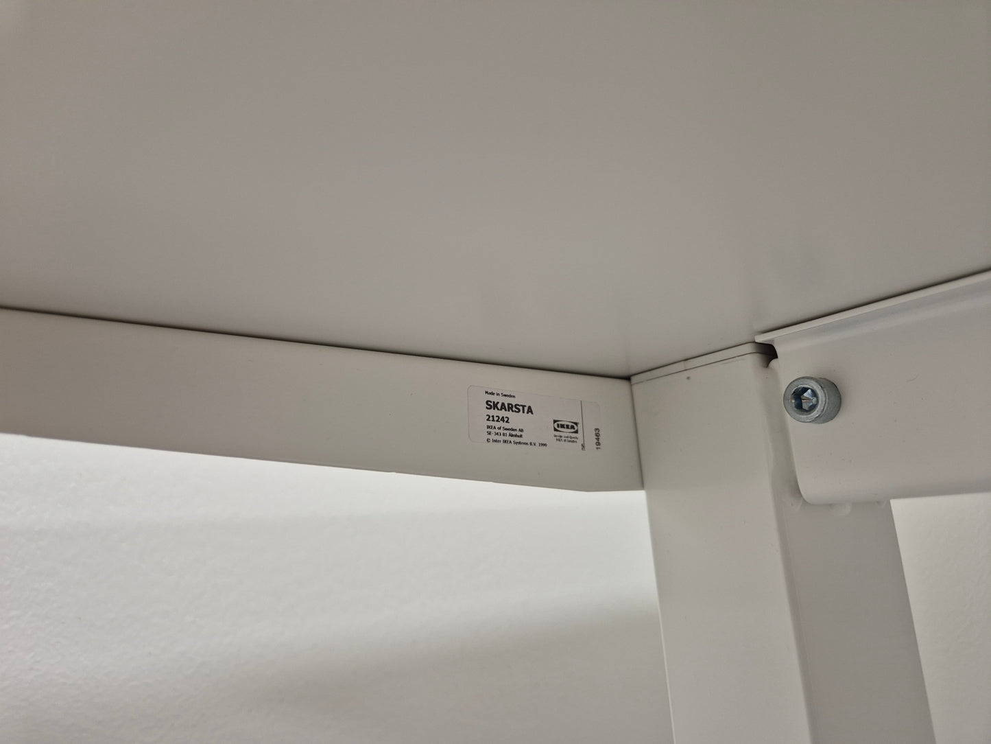 Ikea Skarsta säädettävä työpöytä