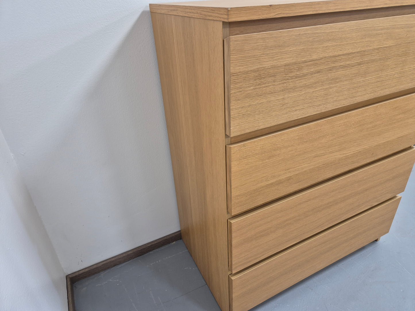 Ikea Malm Lipasto