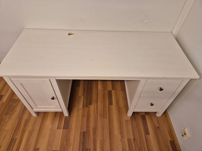 Ikea Hemnes Työpöytä