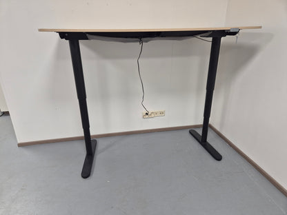 Ikea Bekant Sähköpöytä