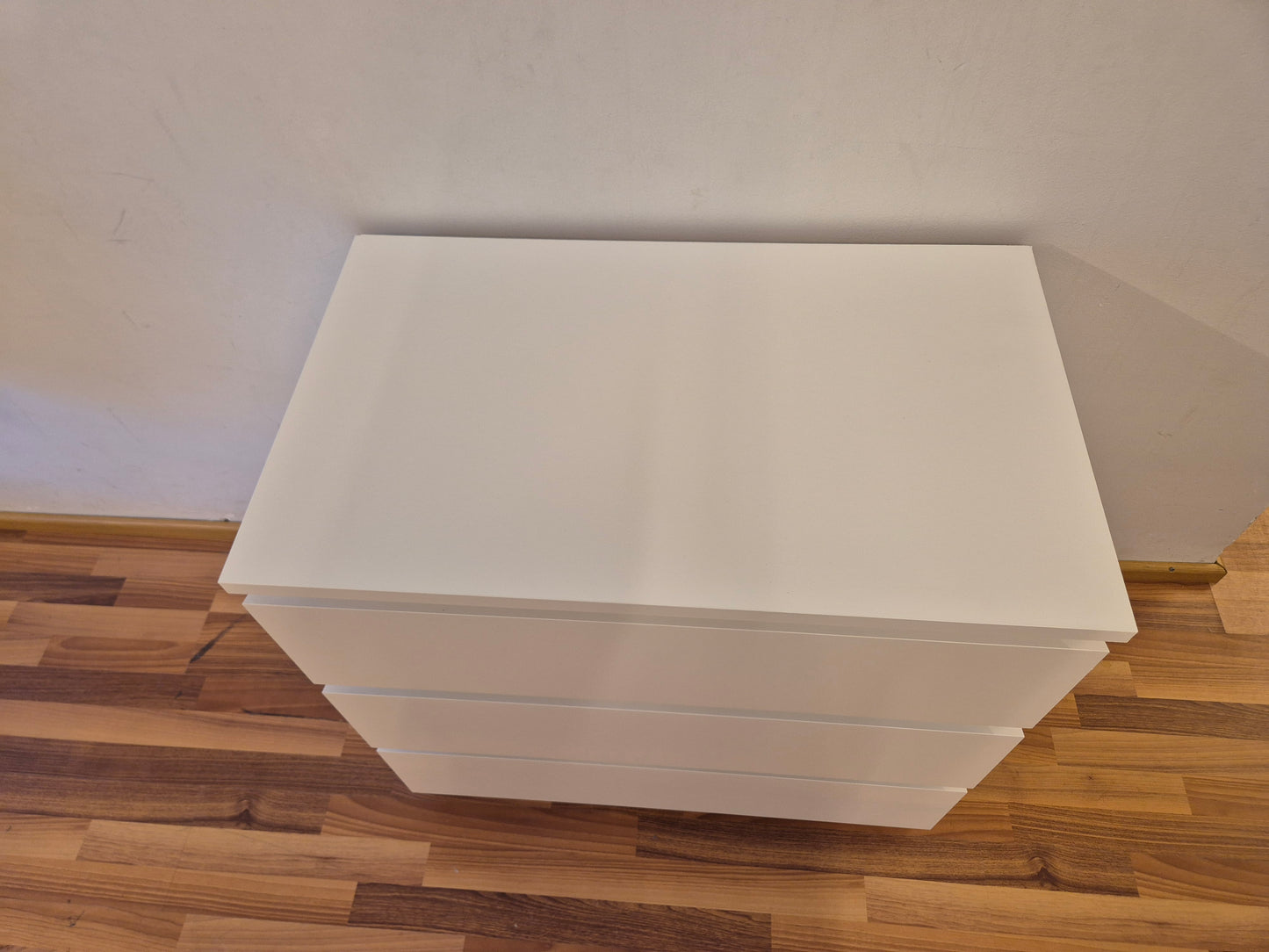 Ikea Malm Lipasto