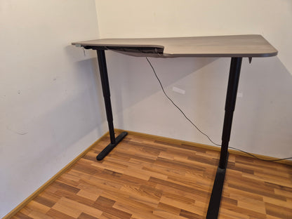 Ikea Bekant Sähköpöytä
