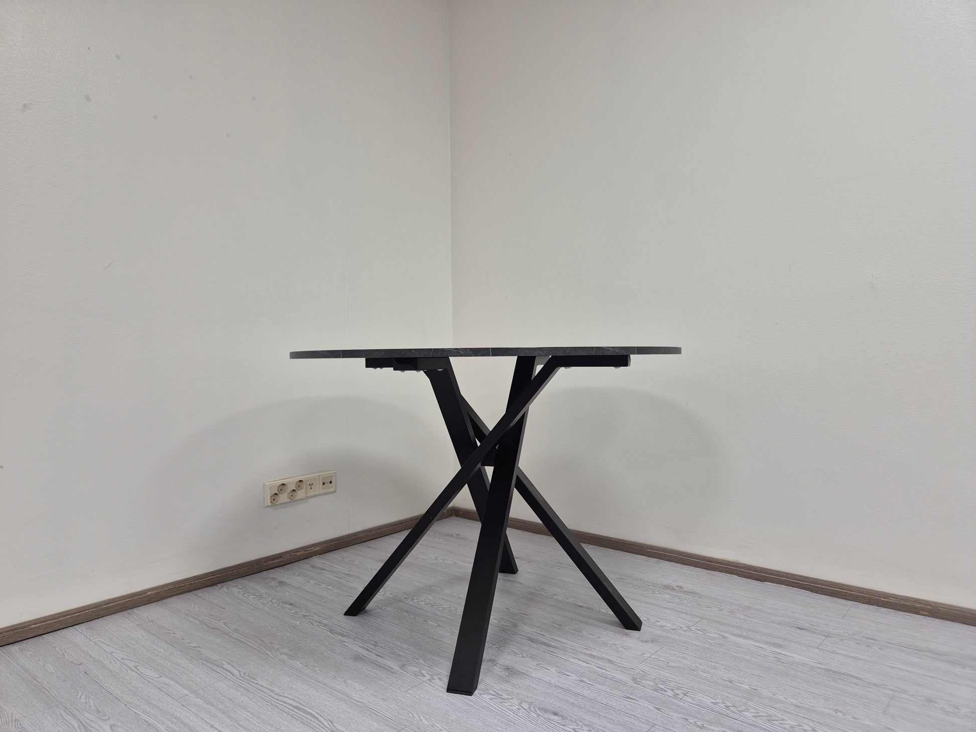 Ikea MARIEDAMM Pöytä Kalustori