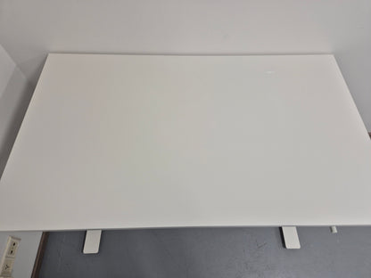 Ikea Skarsta säädettävä työpöytä