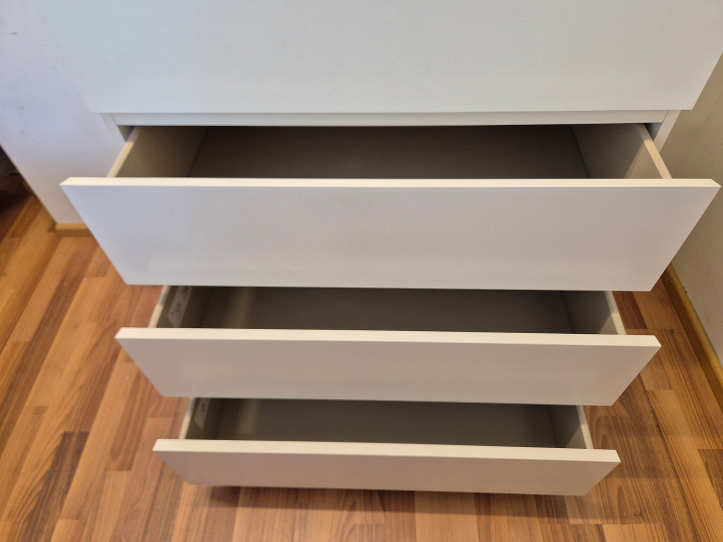 Ikea Malm Lipasto