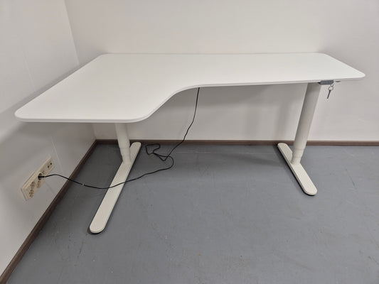 Ikea Bekant Työpöytä