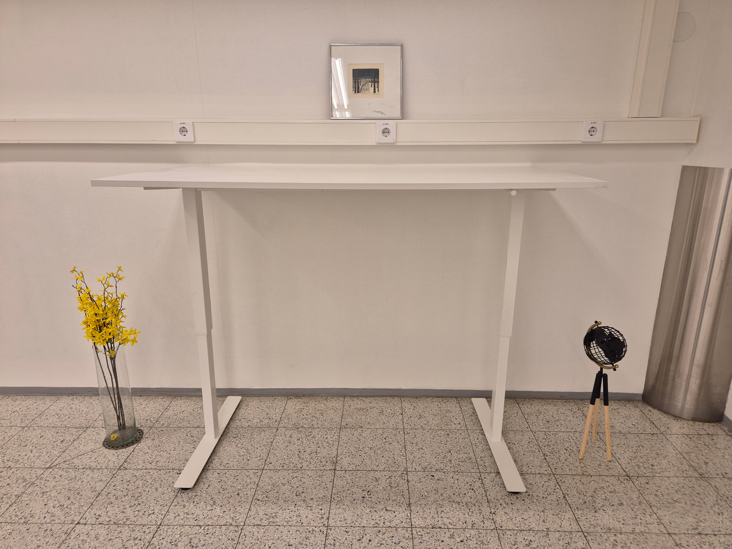 Ikea Trotten Saadetteva Työpöytä Kalustori