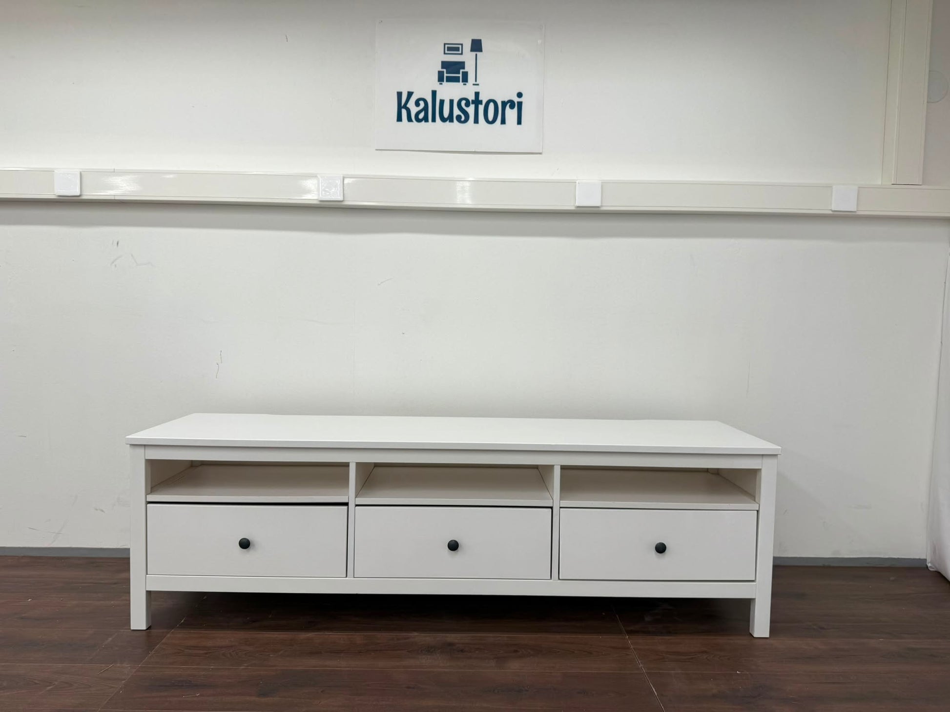 H Kalustori