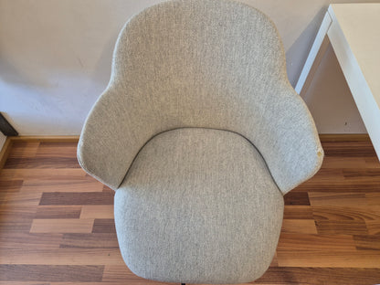 Ikea  Melltrop  Ruokapöytä  ja  2 Pyörivä  Tuolia