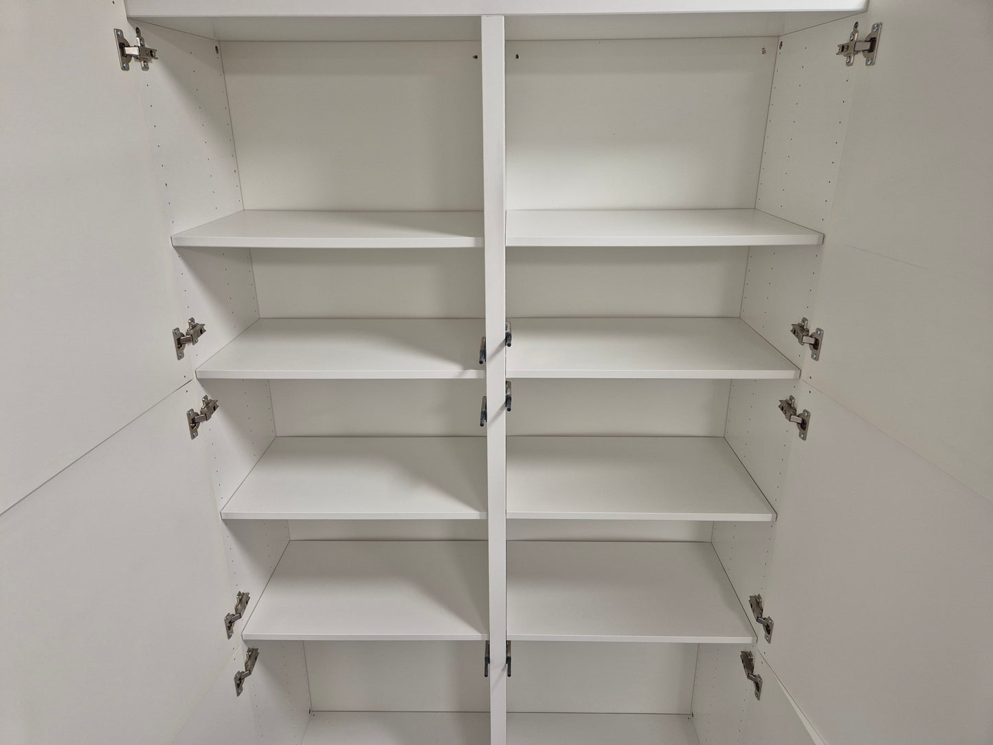 Ikea Bestå Vaattekaappi