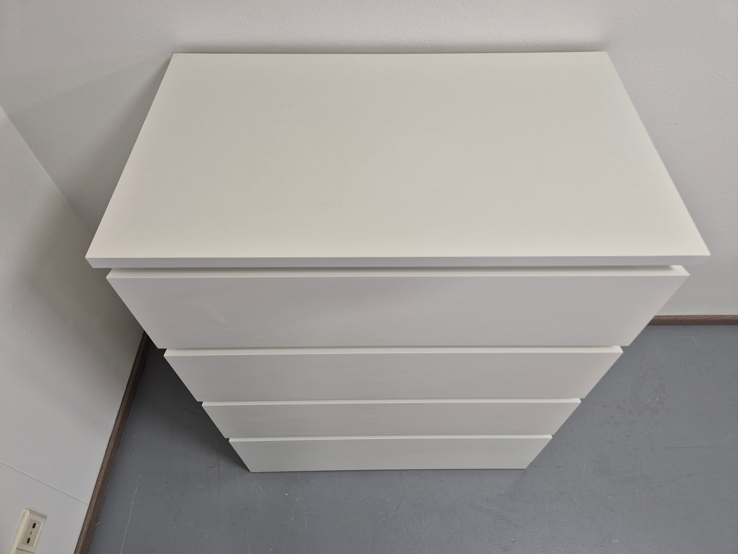 Ikea Malm Lipasto