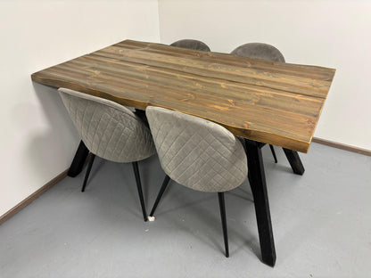 Veke Ruokapöytä ja 4 Tuolia