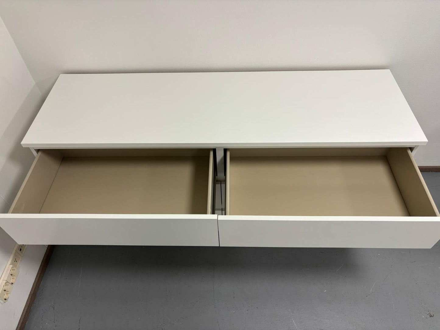 Ikea Malm Lipasto