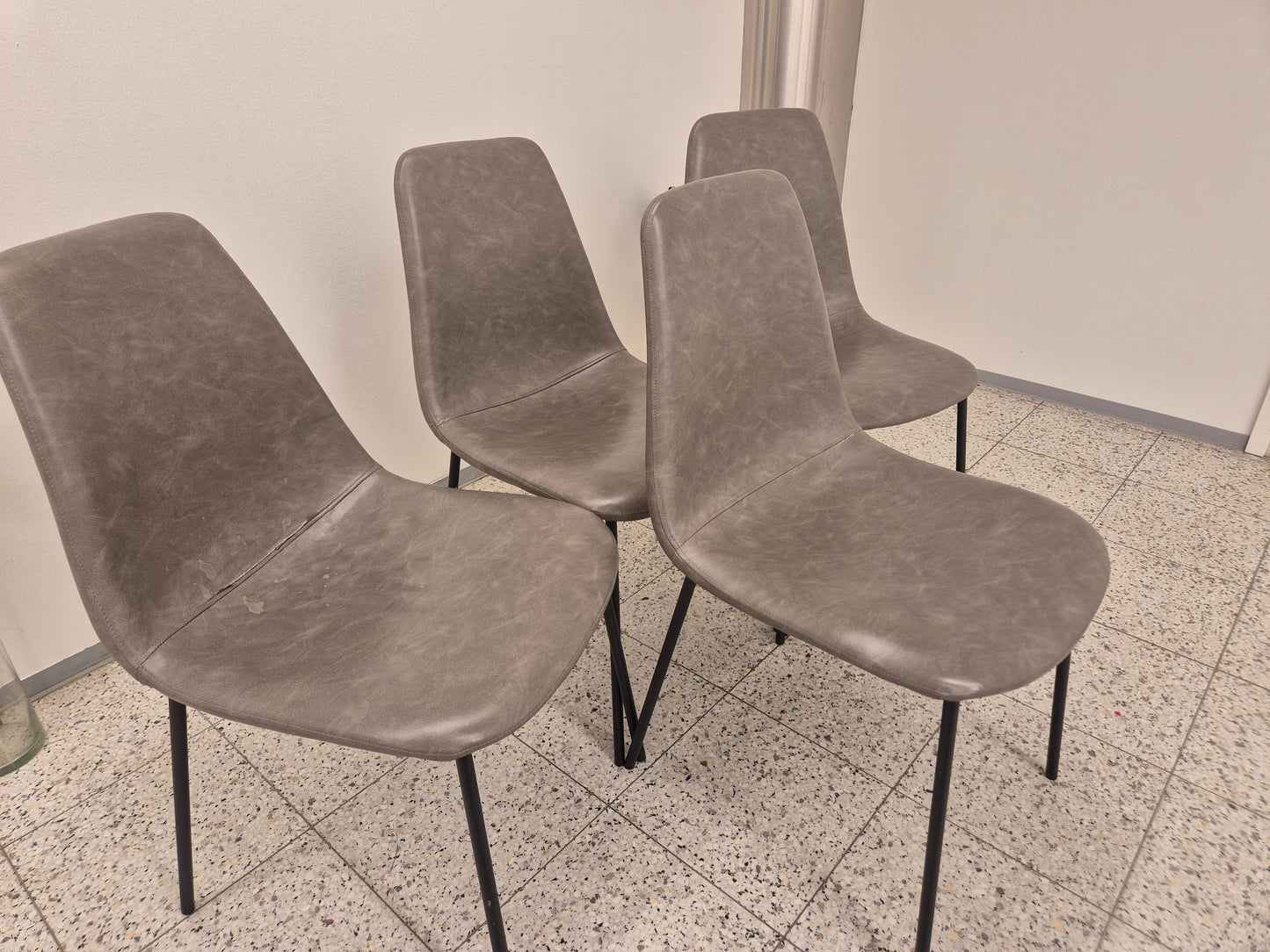 4 Ruoka Pöytä Tuolia Kalustori