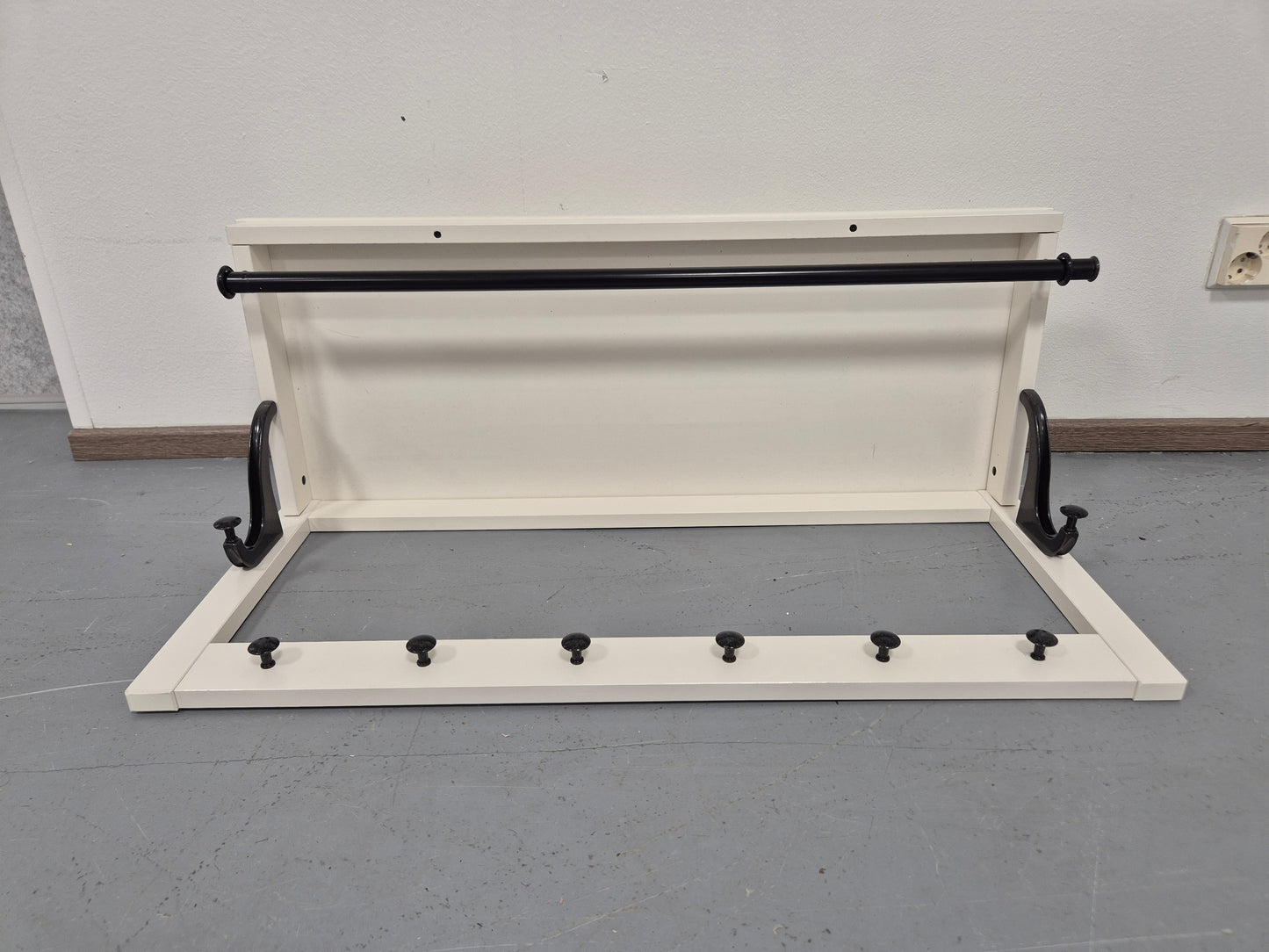 Ikea Hemnes Hattuhylly