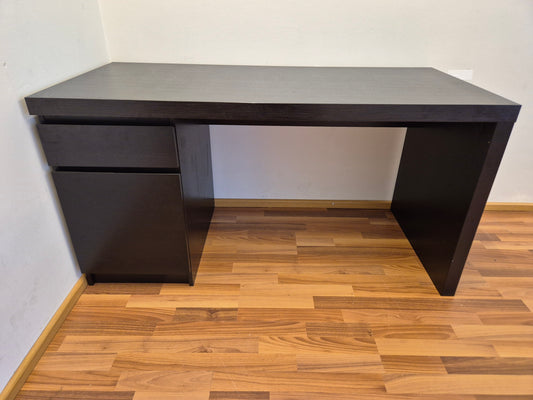 Ikea Malm Työpöytä