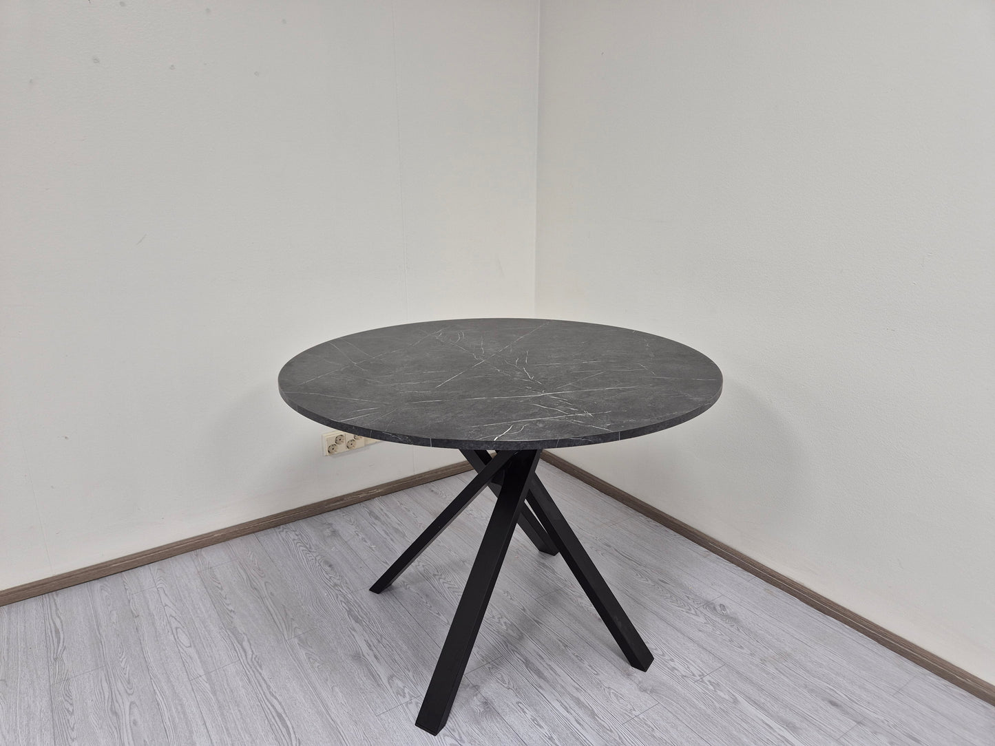 Ikea MARIEDAMM Pöytä Kalustori