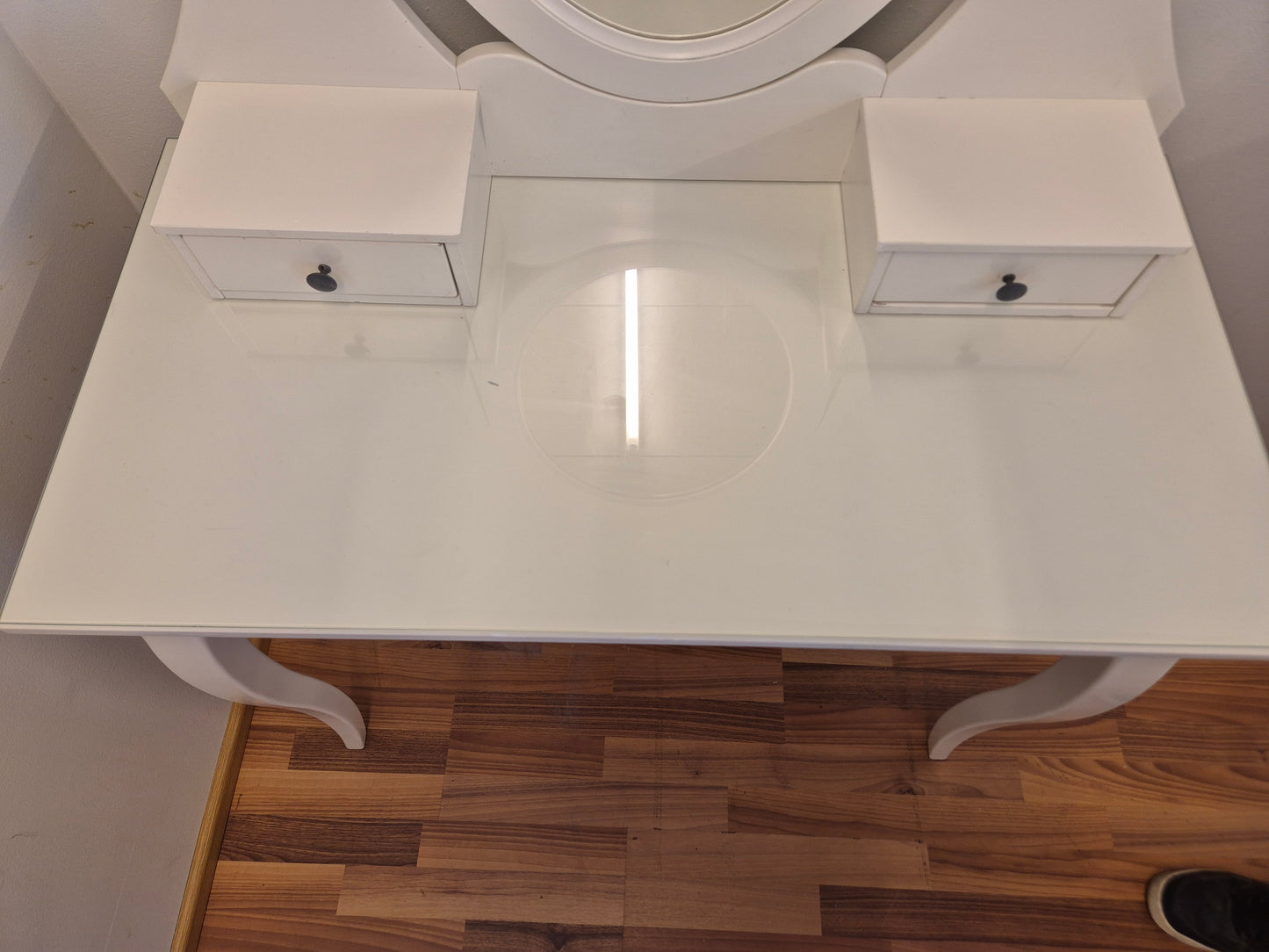 Ikea Hemnes Meikkippöytä / Kampauspöytä