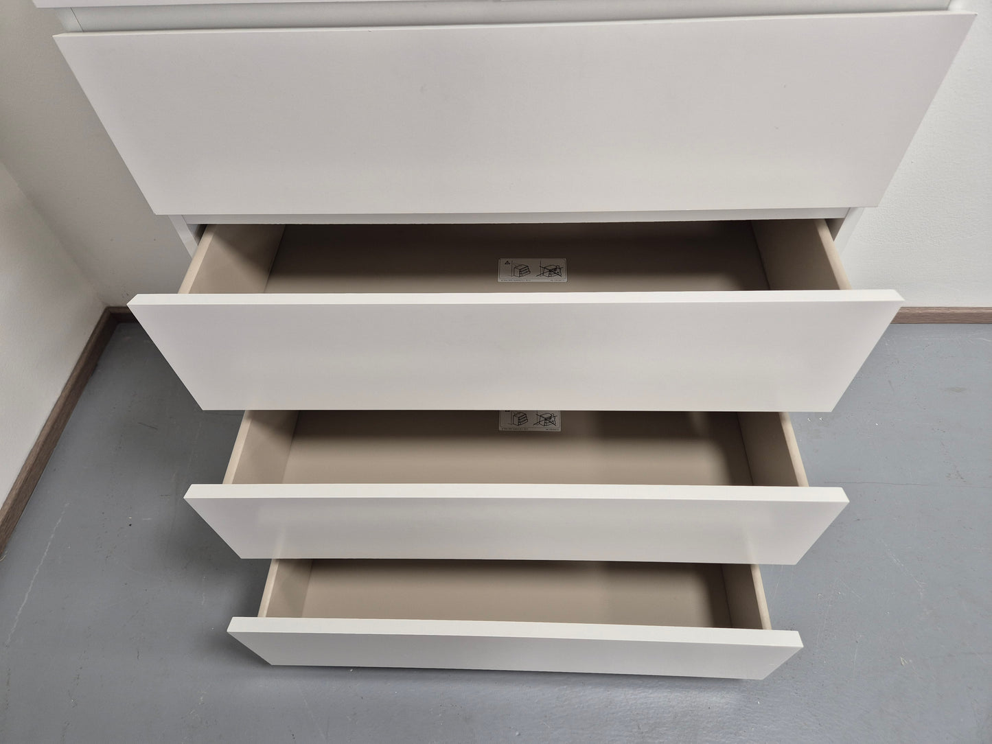 Ikea Malm Lipasto