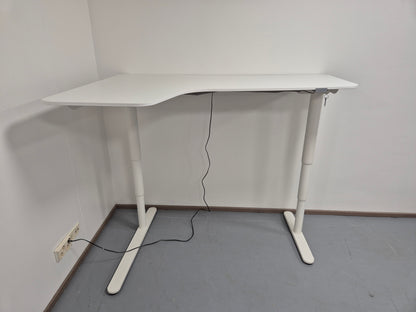 Ikea Bekant Työpöytä