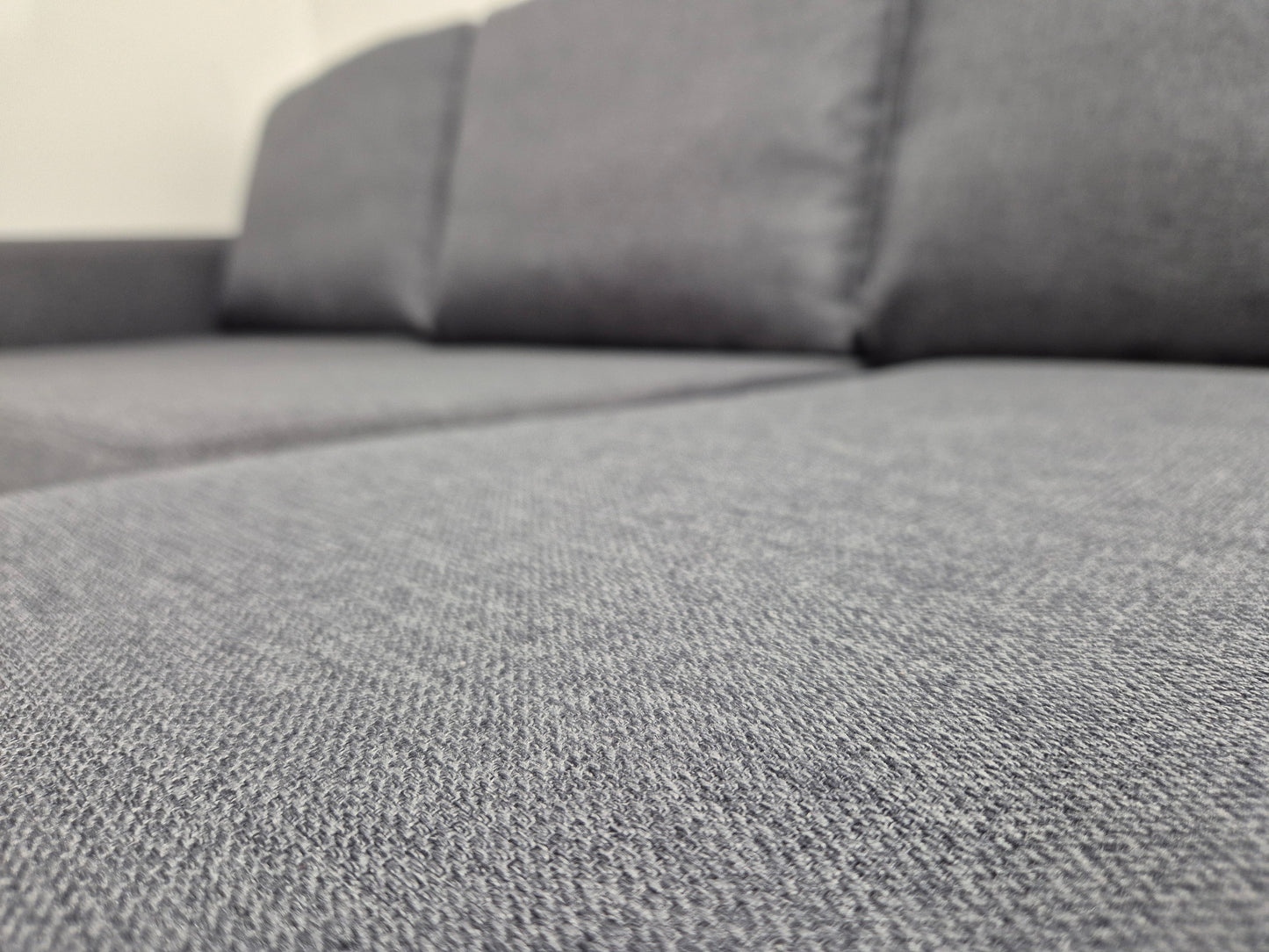 3 Istuttava Divaanisohva