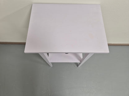 Ikea Hemnes Yöpöytä