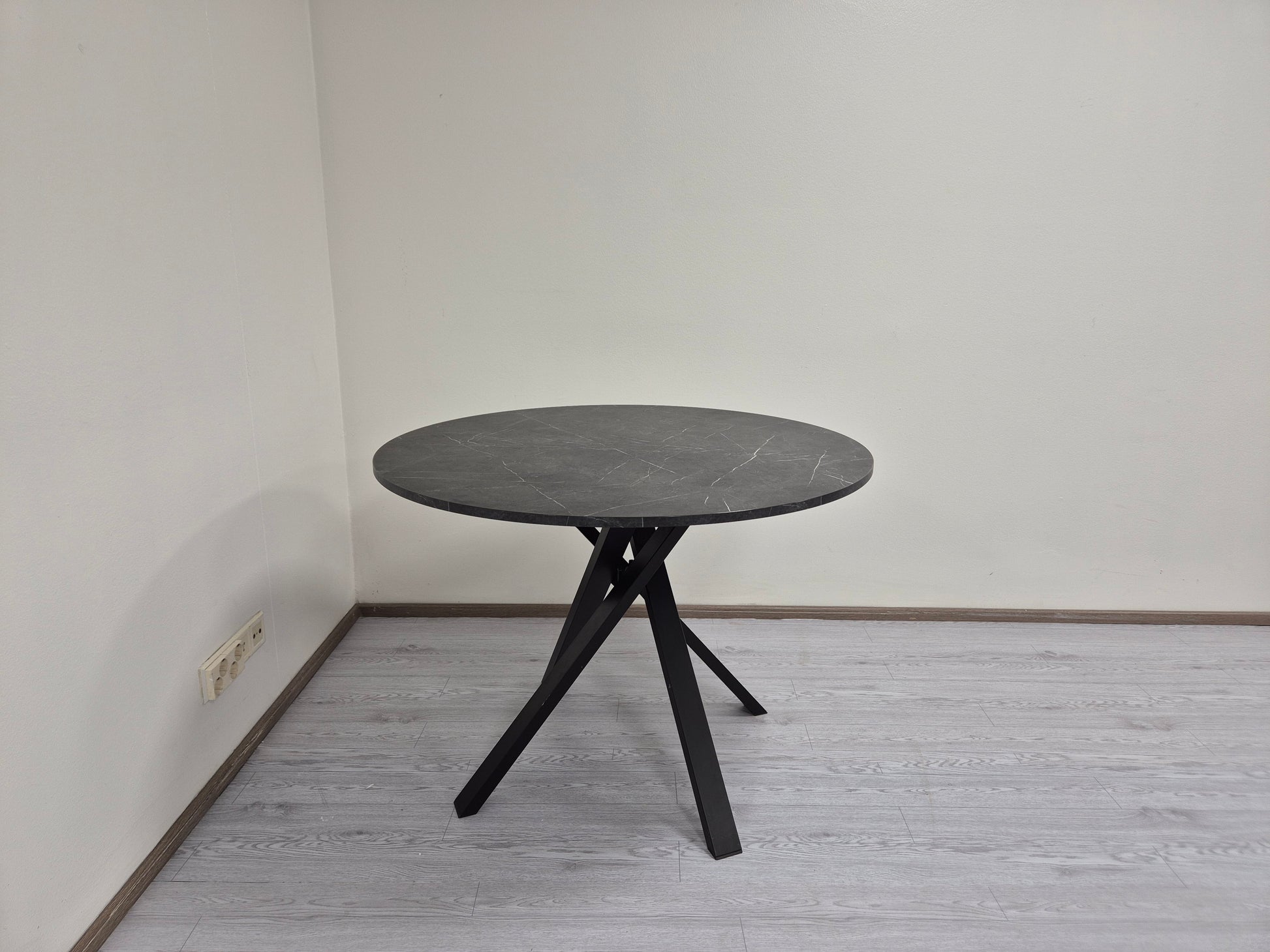 Ikea MARIEDAMM Pöytä Kalustori