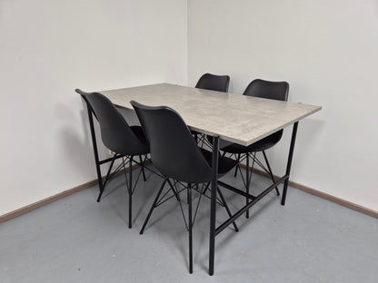 Jysk Ruokapöytä ja 4 Tuolia