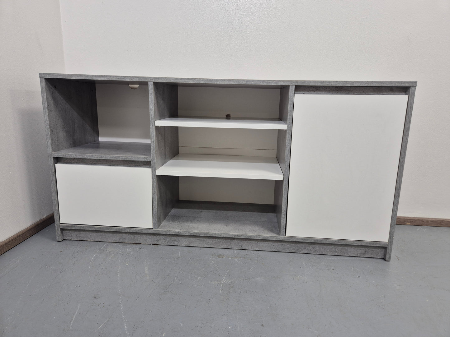 Jysk Billund Senkki/Lipasto